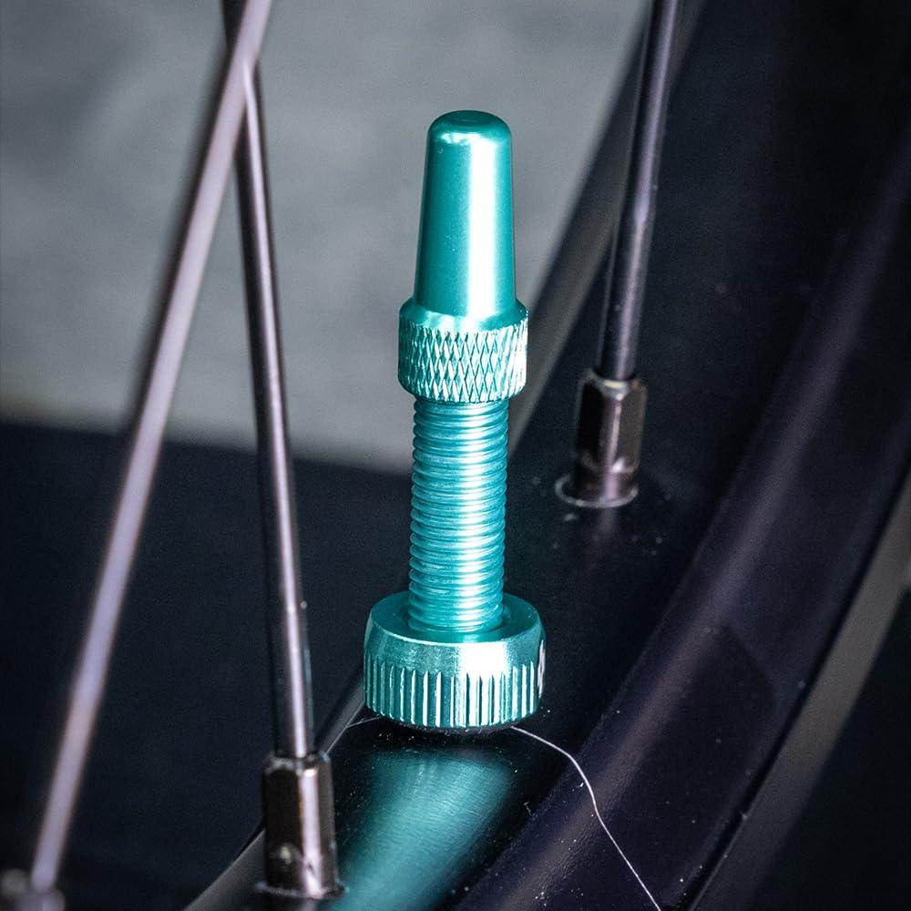 Muc-Off Graue Presta Tubeless Ventile, 44 mm - Hochwertige Anti-Leck Fahrradventile mit integriertem Werkzeug zum Entfernen des Ventilkerns Alcovic