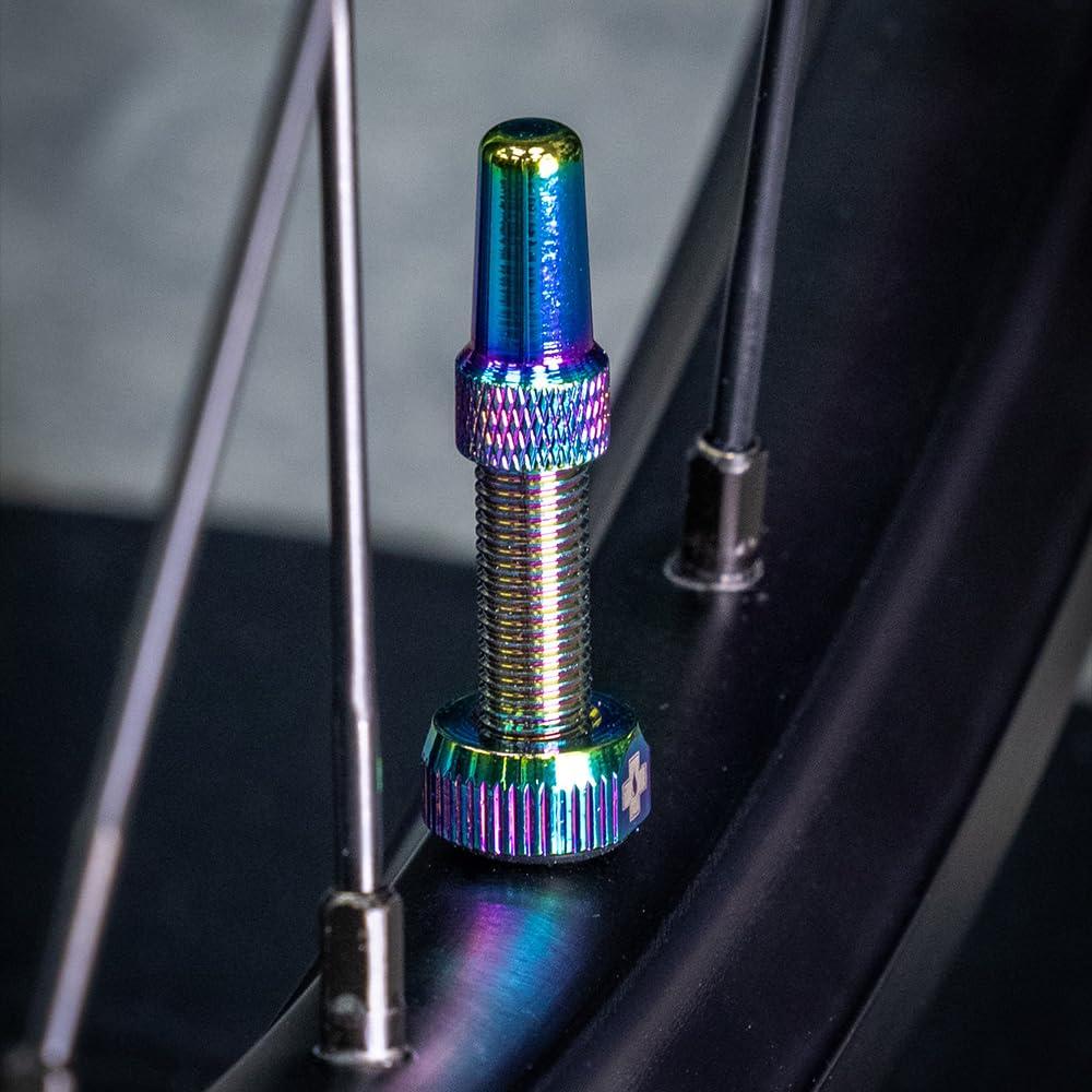 Muc-Off Graue Presta Tubeless Ventile, 44 mm - Hochwertige Anti-Leck Fahrradventile mit integriertem Werkzeug zum Entfernen des Ventilkerns Alcovic