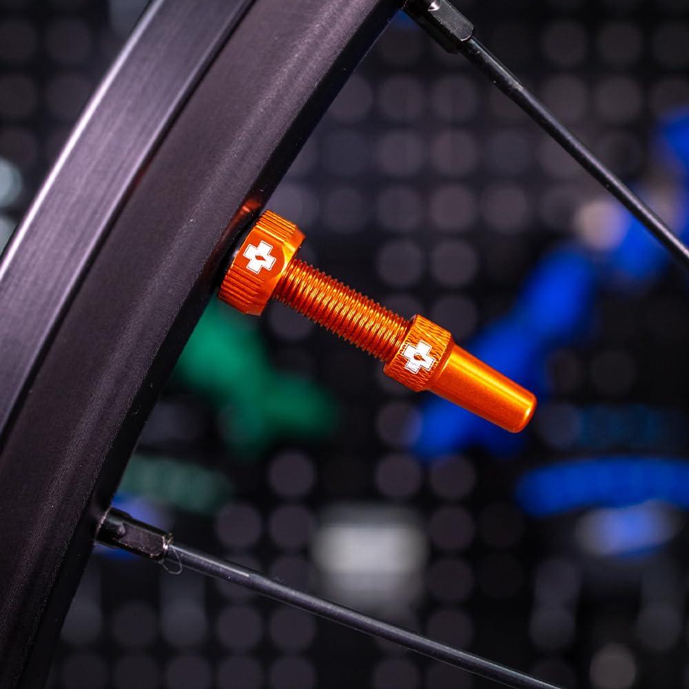 Muc-Off Graue Presta Tubeless Ventile, 44 mm - Hochwertige Anti-Leck Fahrradventile mit integriertem Werkzeug zum Entfernen des Ventilkerns Alcovic