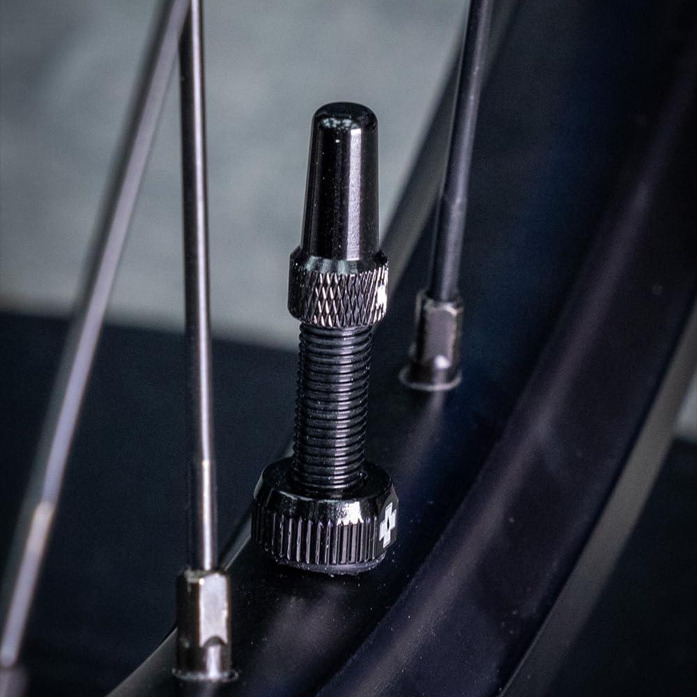 Muc-Off Graue Presta Tubeless Ventile, 44 mm - Hochwertige Anti-Leck Fahrradventile mit integriertem Werkzeug zum Entfernen des Ventilkerns Alcovic