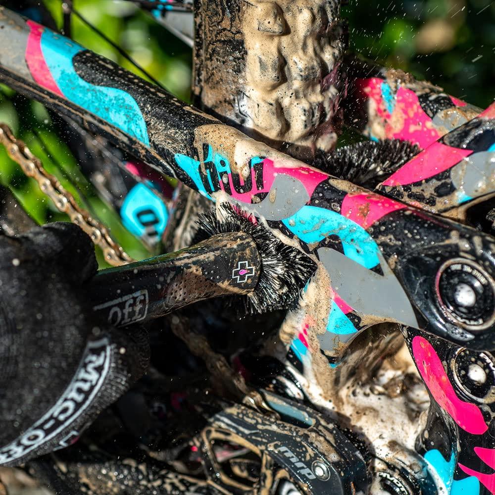 Muc-Off Basis Fahrrad Reinigungsset - Must-Have Fahrrad Zubehör für die Reinigung und den Schutz Ihres Fahrrads – Mit Muc-Off Bike Cleaner, Bike Protect, Reinigungsbürste und Mehr Alcovic