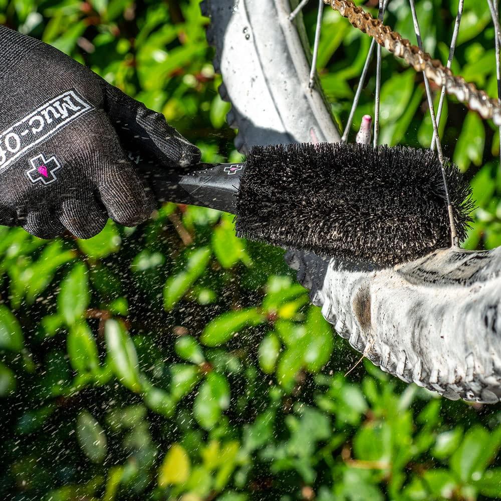 Muc-Off Basis Fahrrad Reinigungsset - Must-Have Fahrrad Zubehör für die Reinigung und den Schutz Ihres Fahrrads – Mit Muc-Off Bike Cleaner, Bike Protect, Reinigungsbürste und Mehr Alcovic