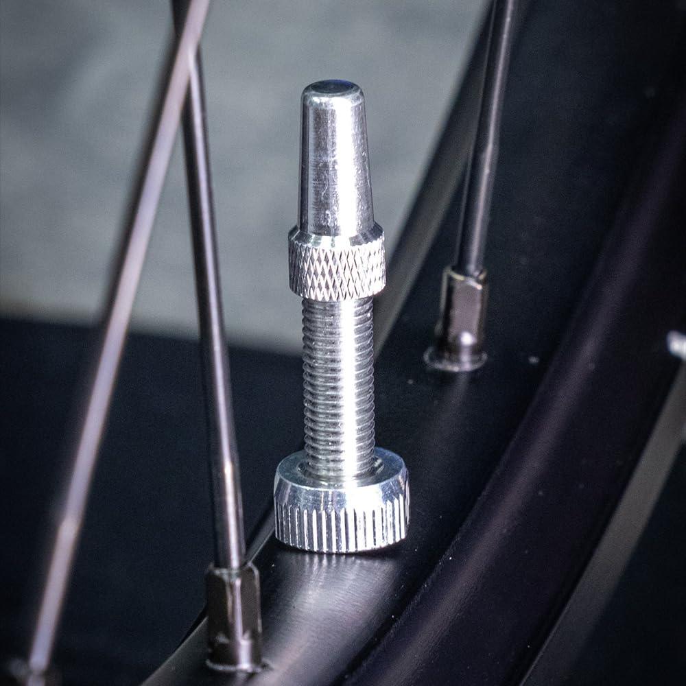 Muc-Off Graue Presta Tubeless Ventile, 44 mm - Hochwertige Anti-Leck Fahrradventile mit integriertem Werkzeug zum Entfernen des Ventilkerns Alcovic